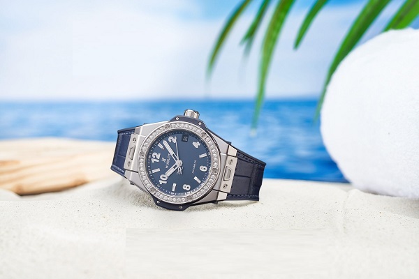 Đồng hồ Hublot có khả năng chống nước cực kỳ tốt