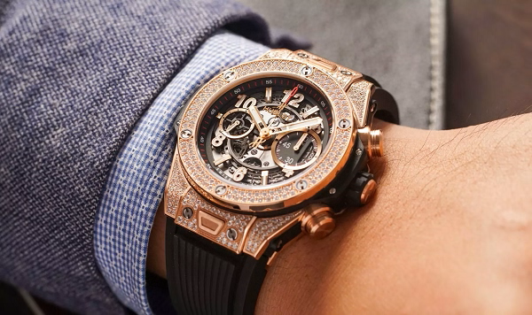 Đồng hồ Hublot chính hãng thể hiện đẳng cấp người dùng