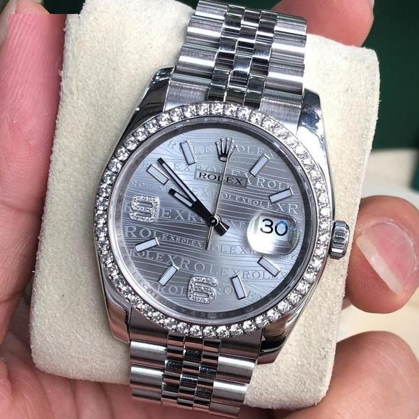 Giới thiệu mẫu đồng hồ Rolex đính đá